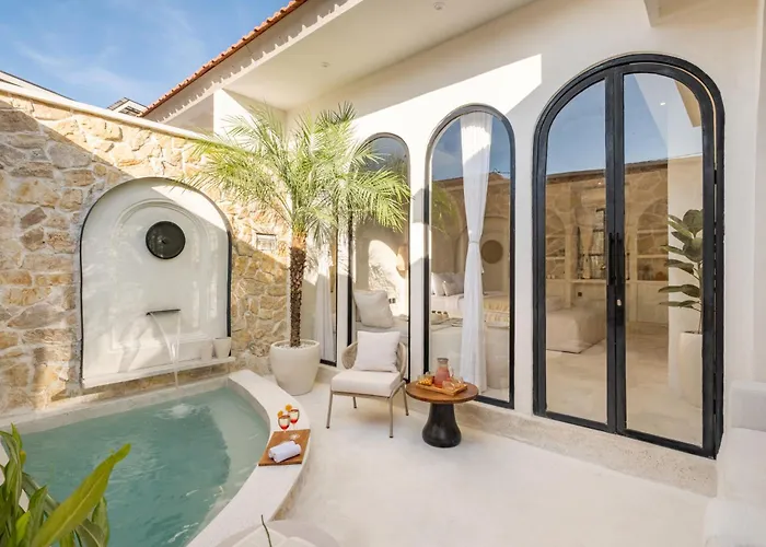 Romantic Stylish Private Pool Amara 1 By Orivista Canggu (Bali)